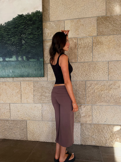 PREORDER: CONTRAST CAPRIS